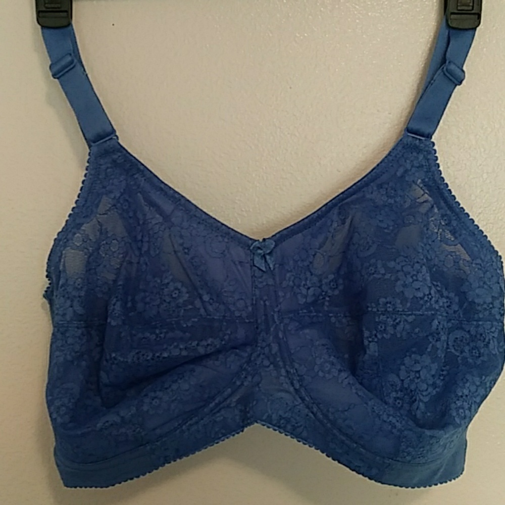 Brand new elila bra size 38h